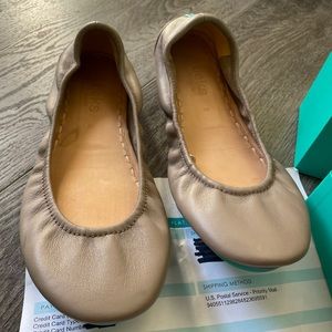 EUC Tieks by Gavrieli Taupe